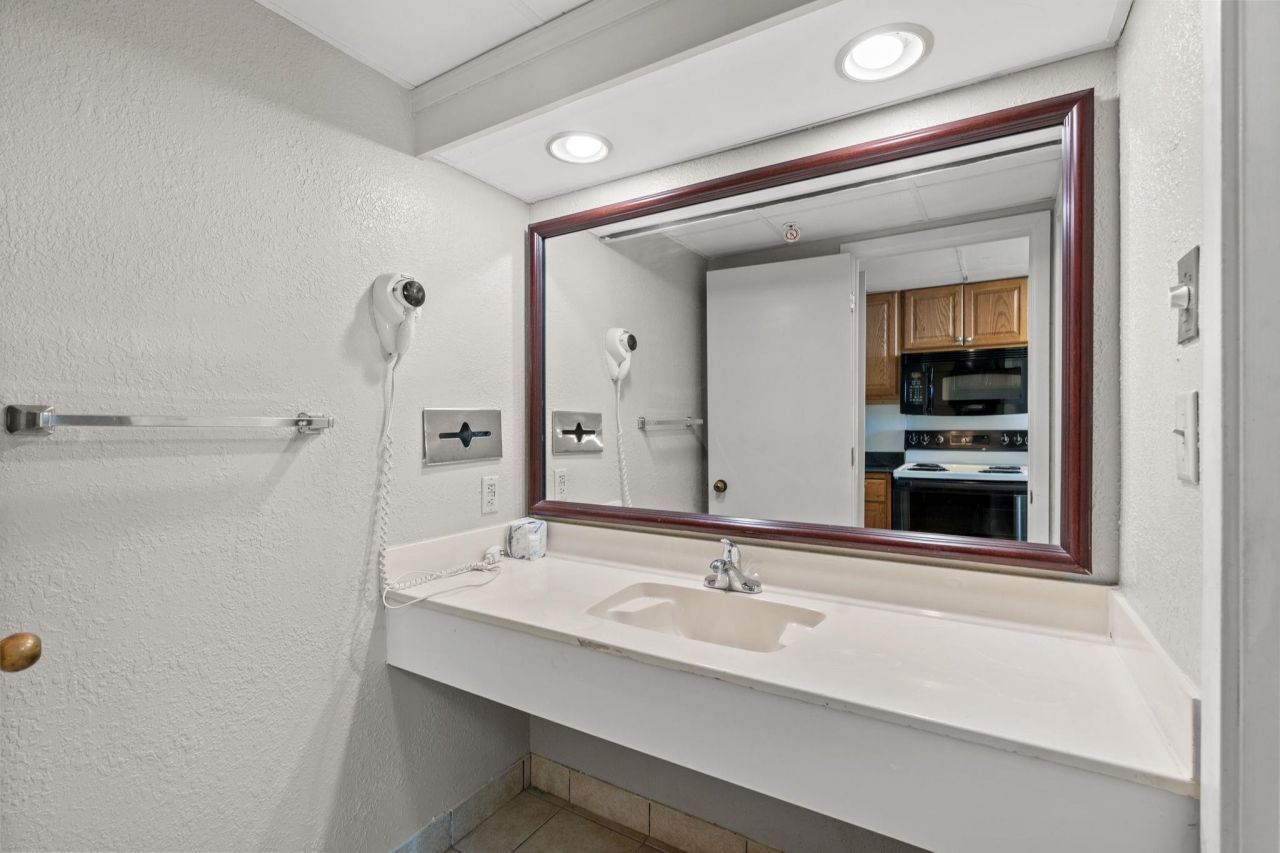 1501 S Ocean Blvd. Photo 15