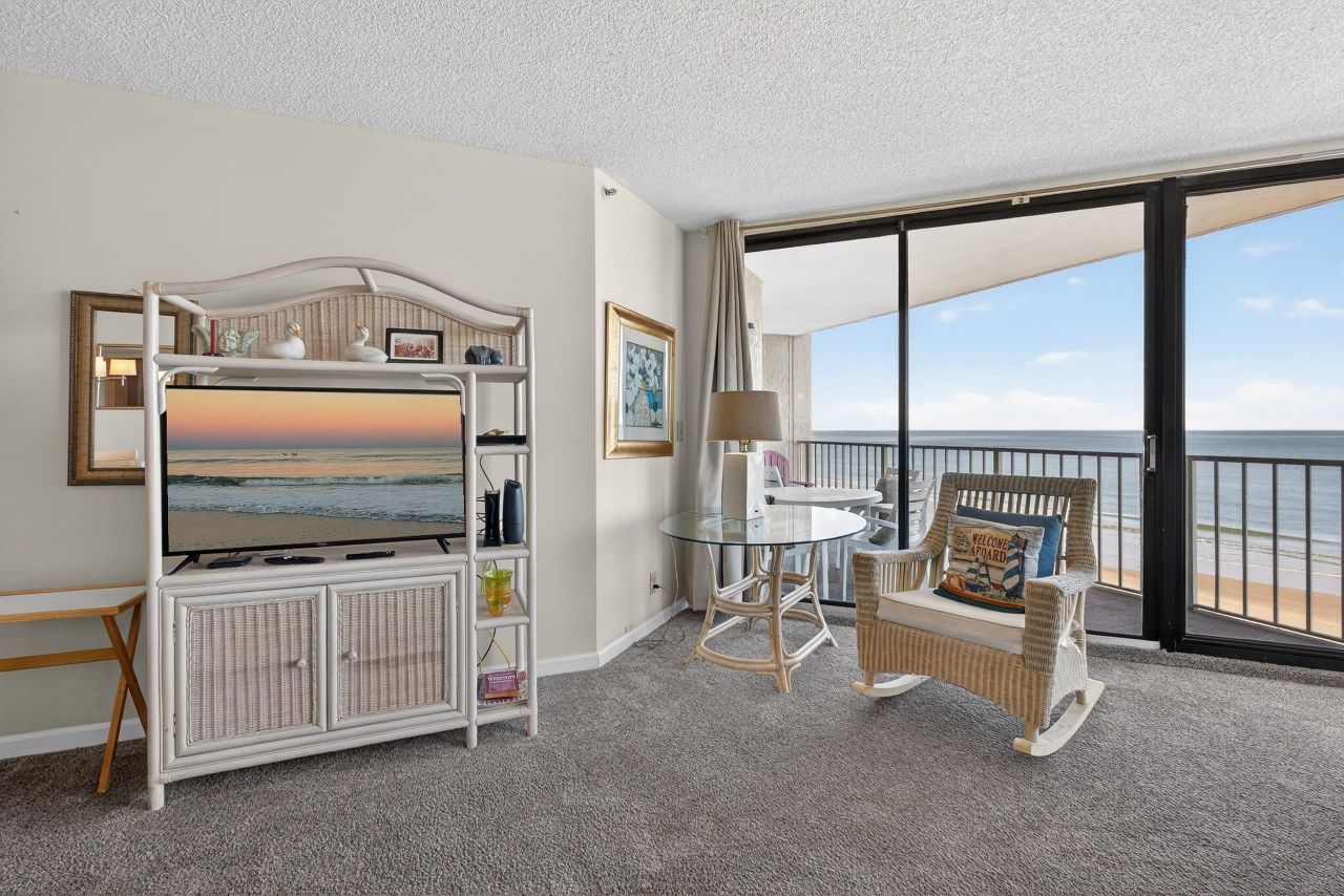 1990 N Waccamaw Dr. Photo 12