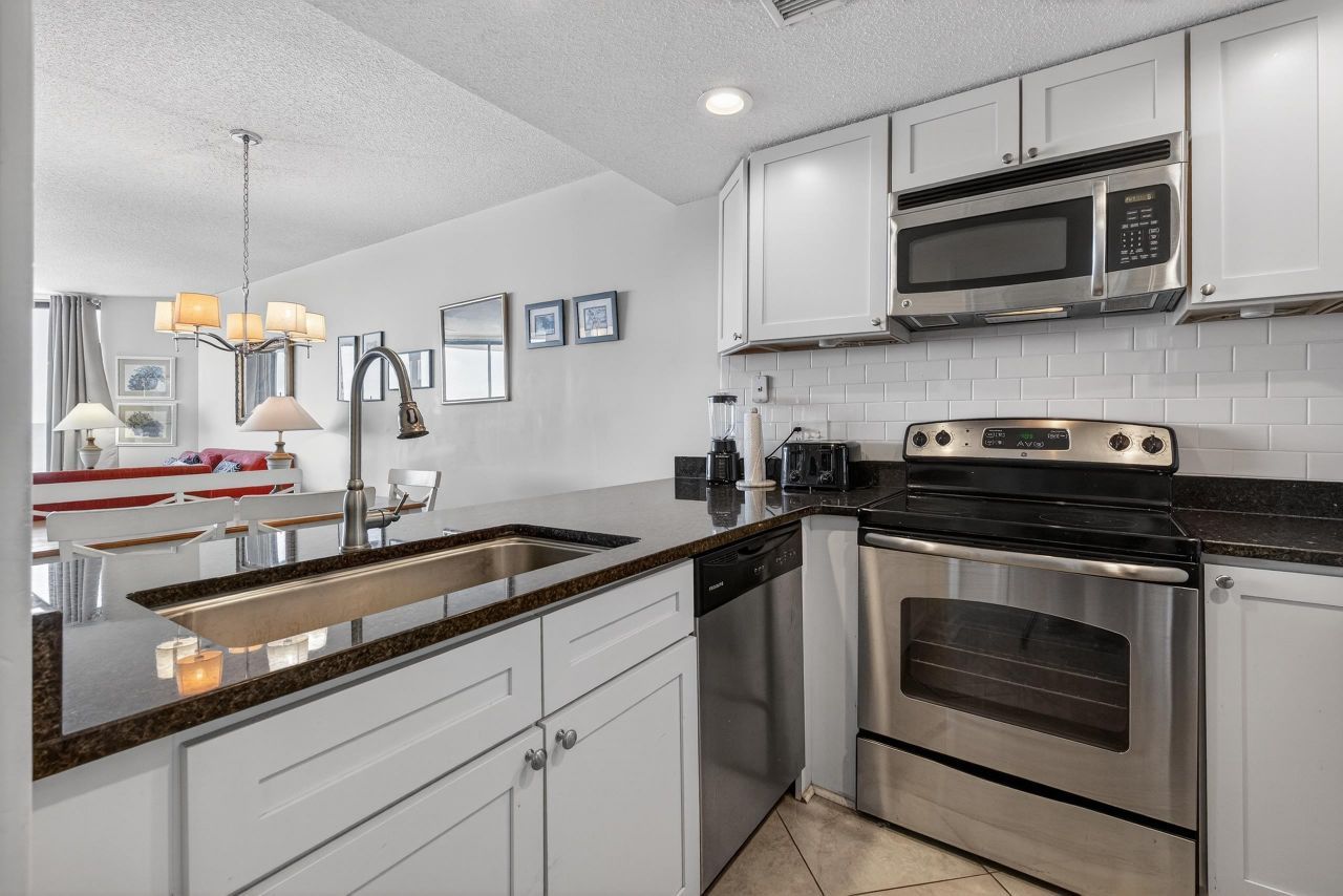 1990 N Waccamaw Dr. Photo 26