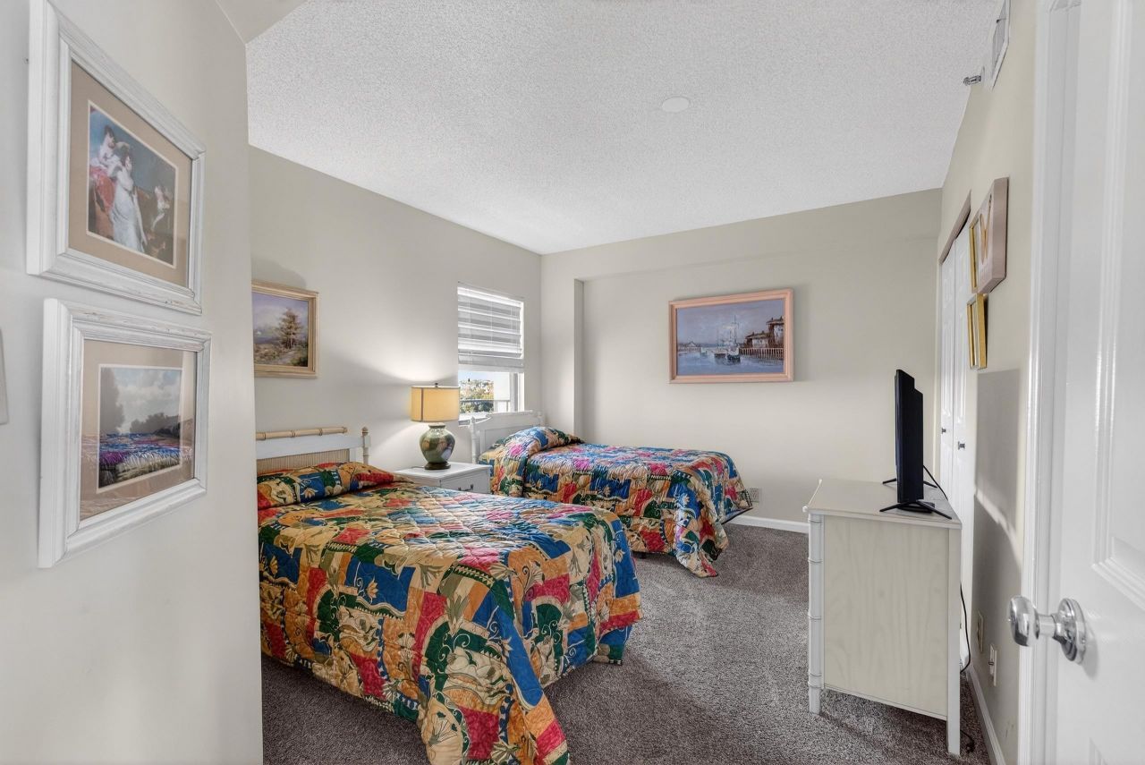 1990 N Waccamaw Dr. Photo 28