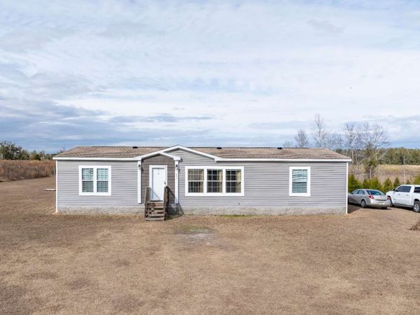 755 NW CR 260, Mayo, FL 32066