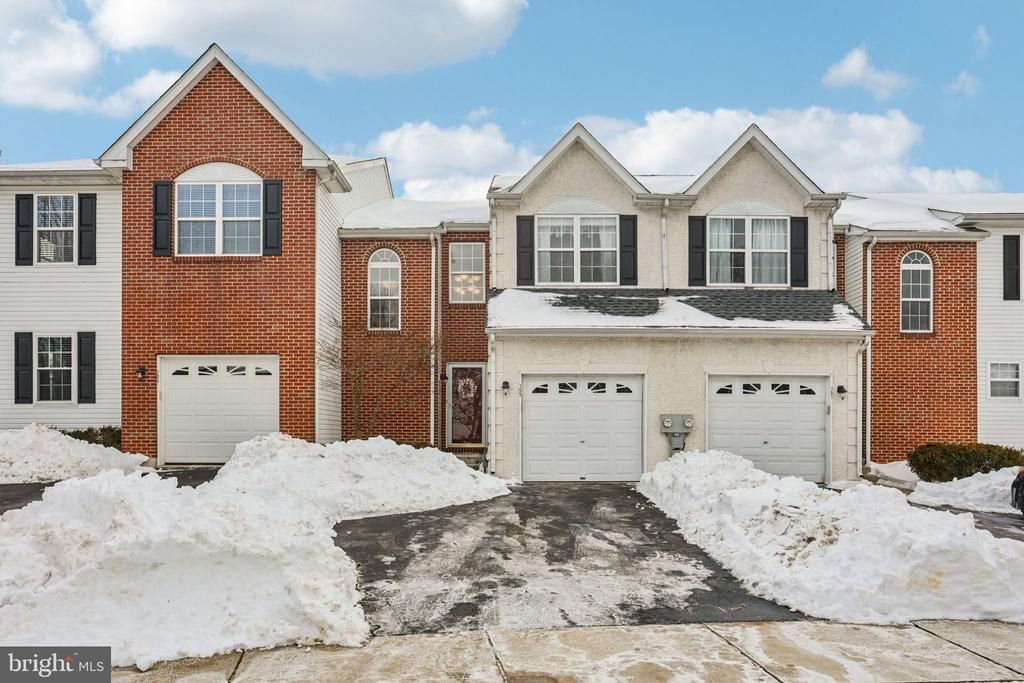 155 Hampshire Drive, Sellersville, PA 18960 Main Photo