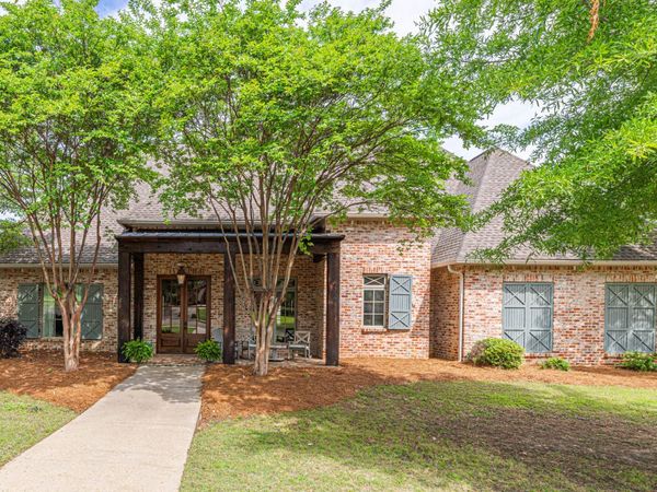 104 Ivy Brook Drive, Madison, MS 39110