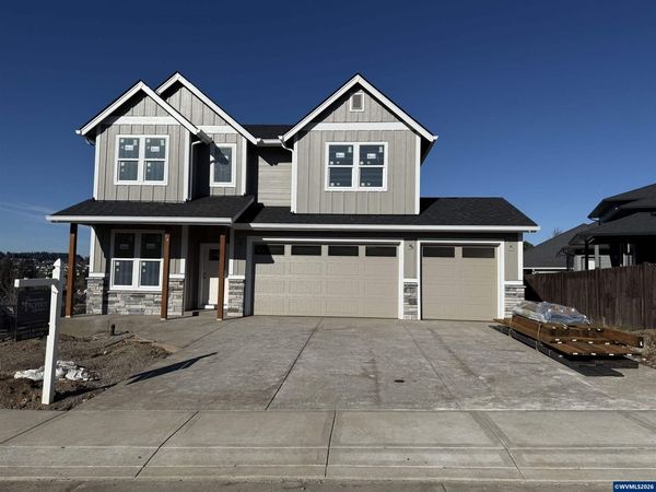 1915 Royal Crown Av NW, Salem, OR 97304