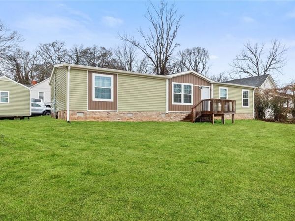 1416 S High St, Columbia, TN 38401