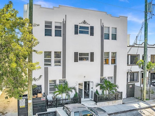 1142 SW 4th Street, Unit 16, Miami, FL 33130