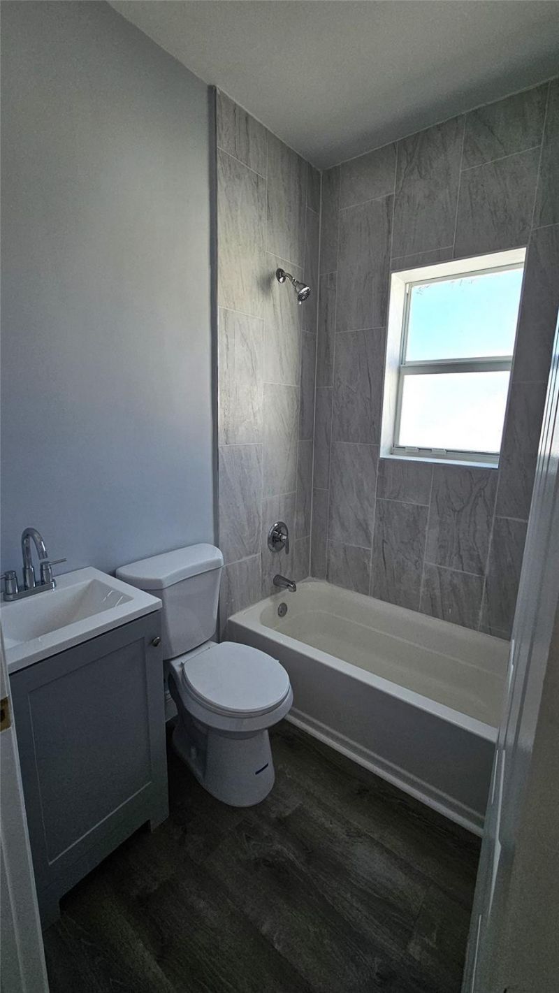 1142 SW 4th Street, Unit 16, Miami, FL 33130 Photo