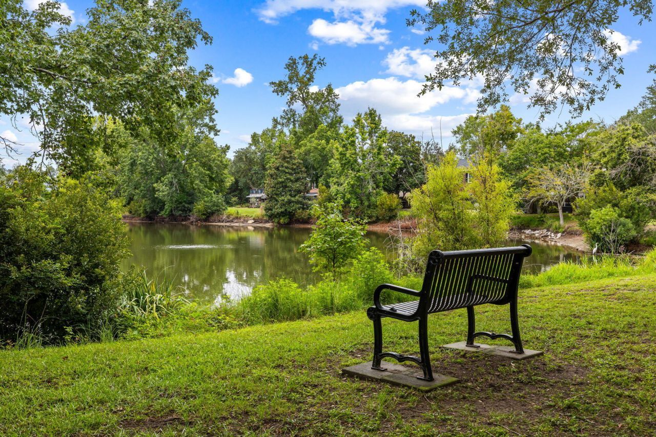 163 Heritage Circle Photo 31