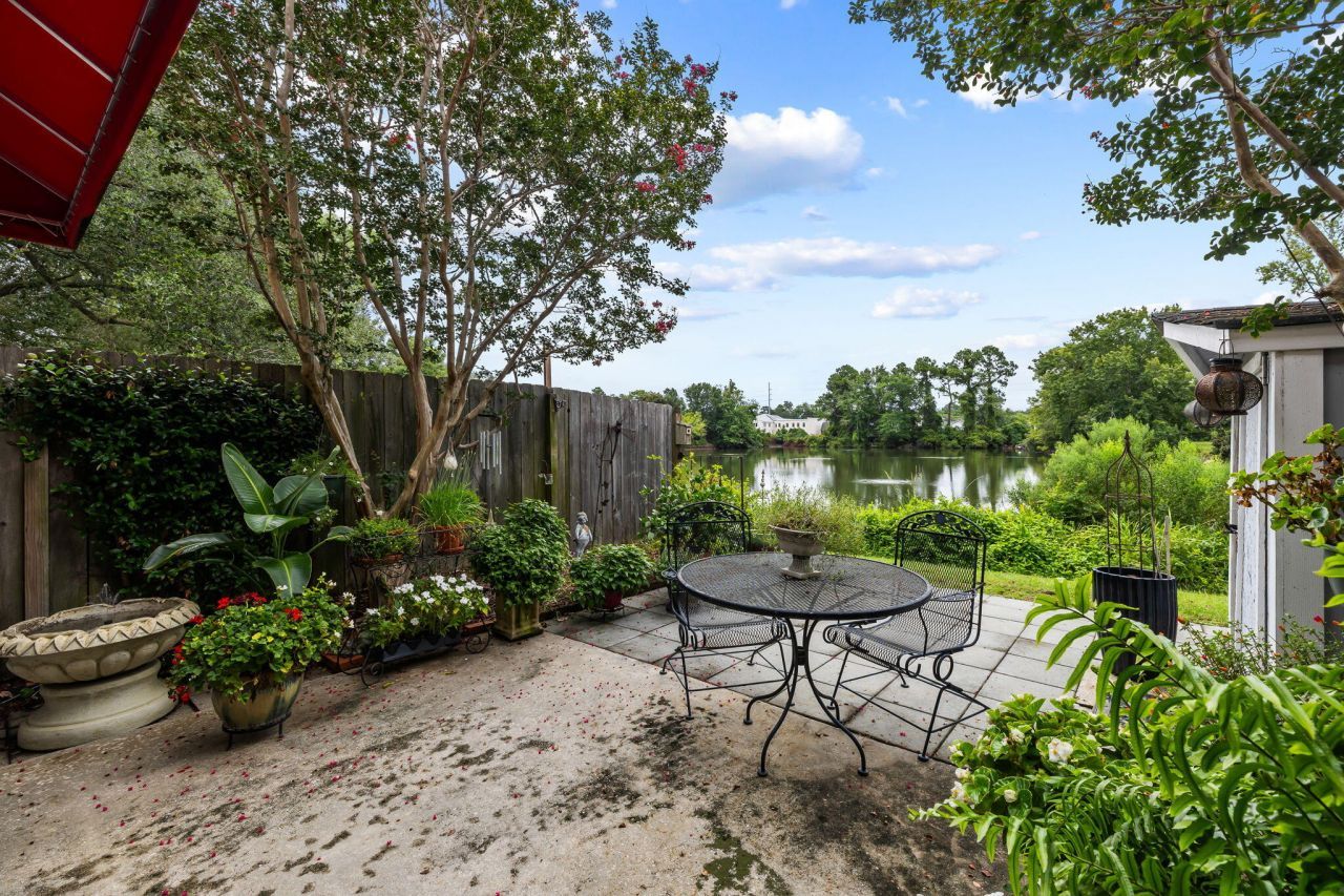 163 Heritage Circle Photo 32