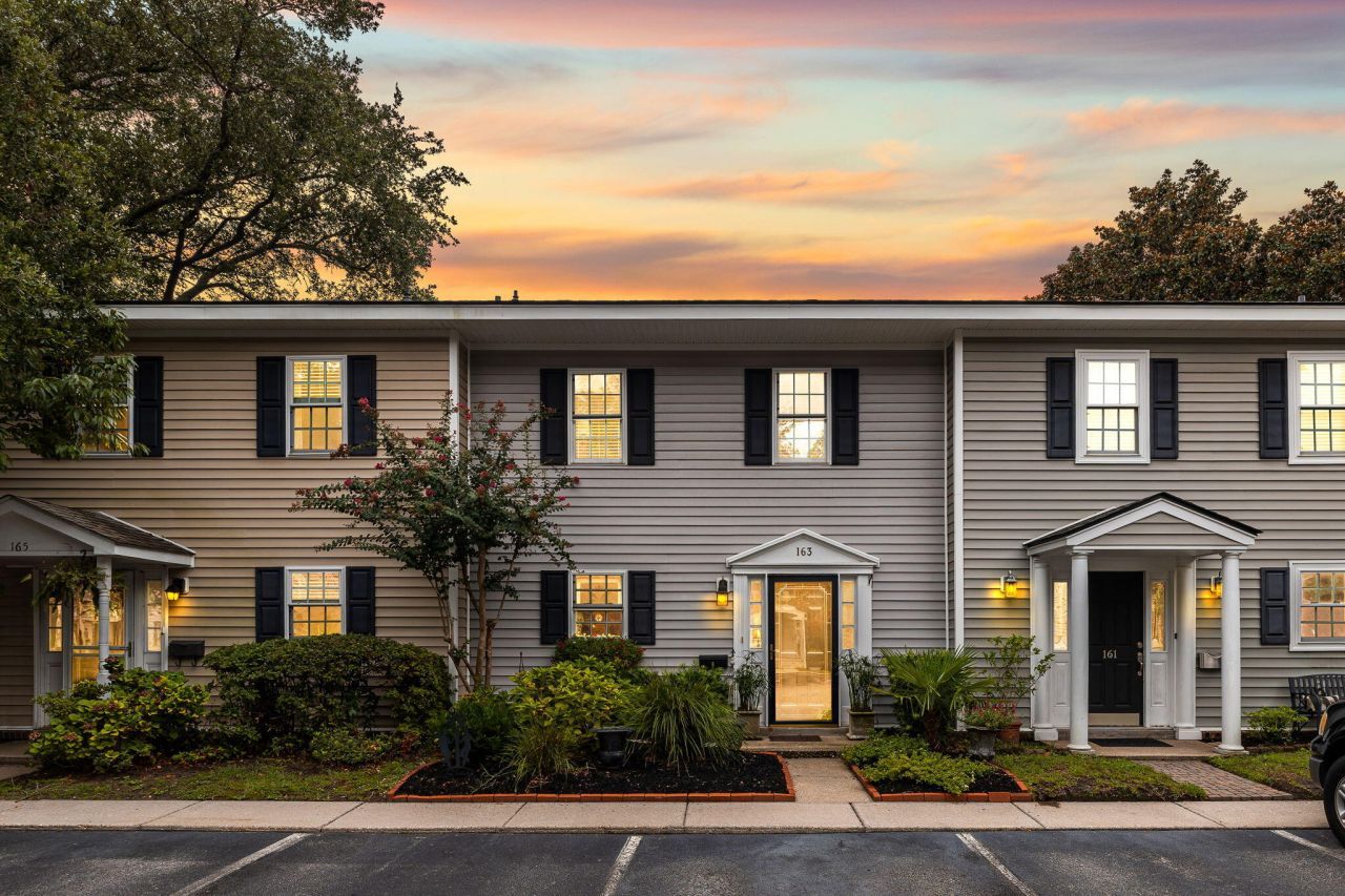 163 Heritage Circle Photo 4