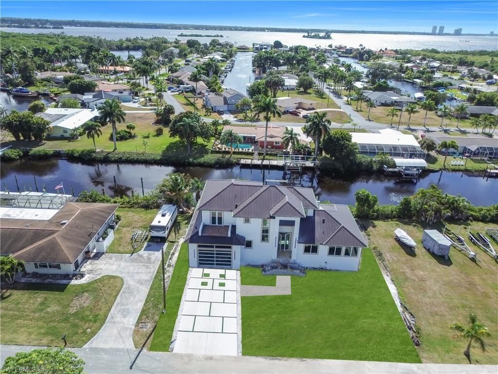 1732 Cascade Way, North Fort Myers, FL 33901 Photo