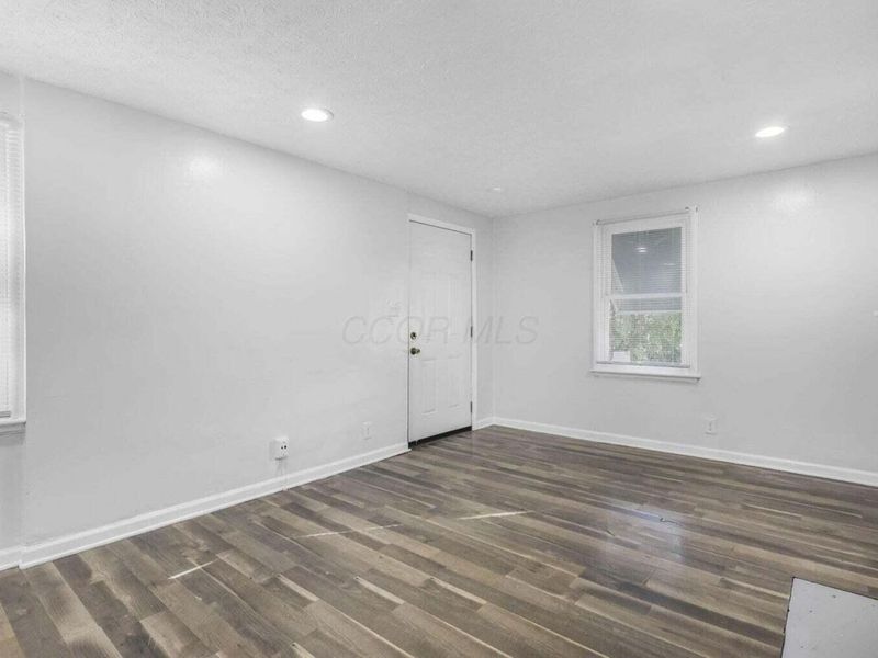 1799 Harold Place, Columbus, OH 43211 Photo 8