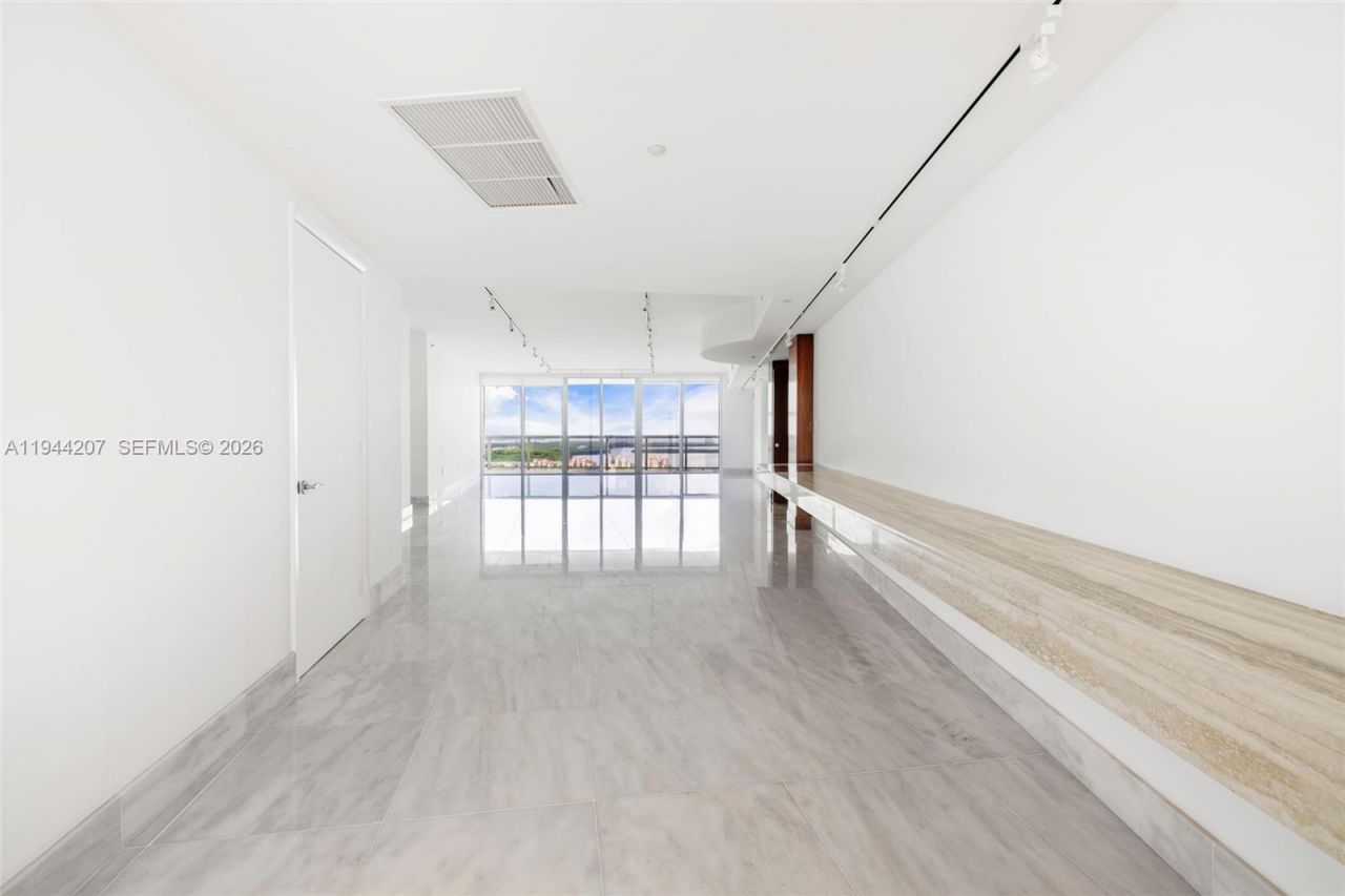 400 Alton Rd, Unit 3403, Miami Beach, FL 33139 Photo