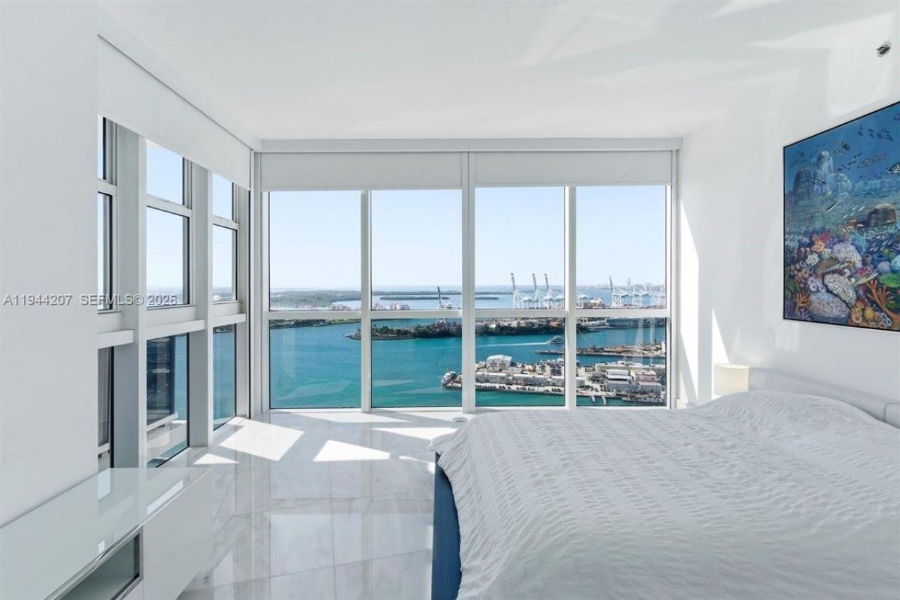 400 Alton Rd, Unit 3403, Miami Beach, FL 33139 Photo