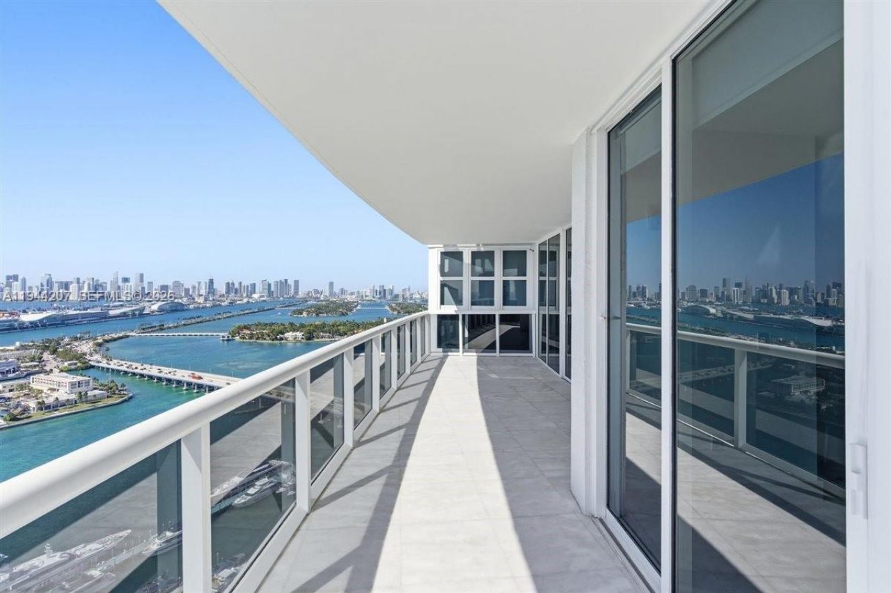 400 Alton Rd, Unit 3403, Miami Beach, FL 33139 Photo