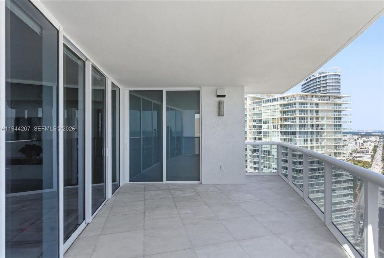 400 Alton Rd, Unit 3403, Miami Beach, FL 33139 Photo