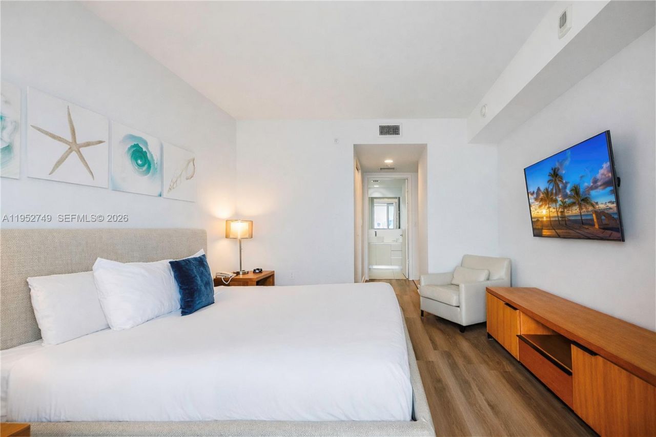 2602 E Hallandale Beach Blvd, Unit R1905, Hallandale Beach, FL 33009 Photo