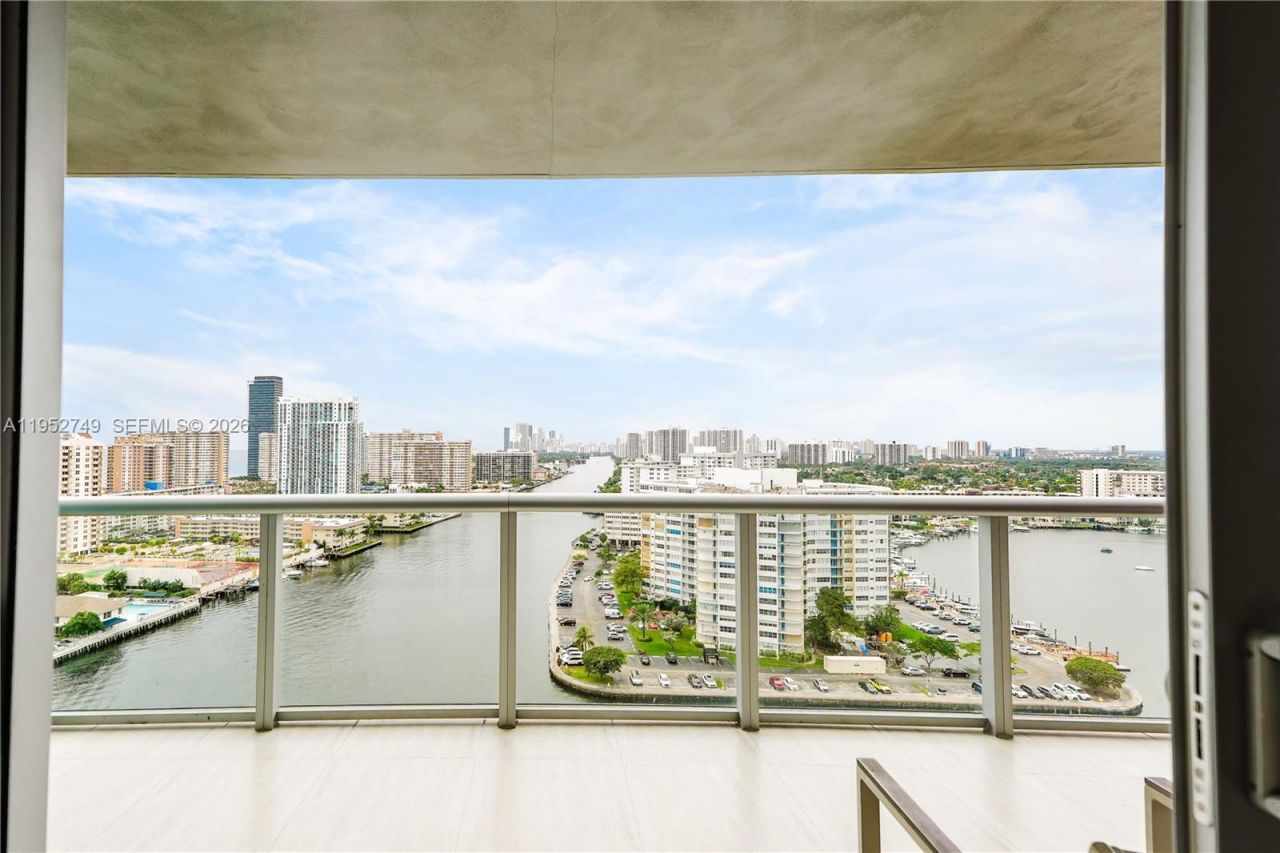 2602 E Hallandale Beach Blvd, Unit R1905, Hallandale Beach, FL 33009 Photo