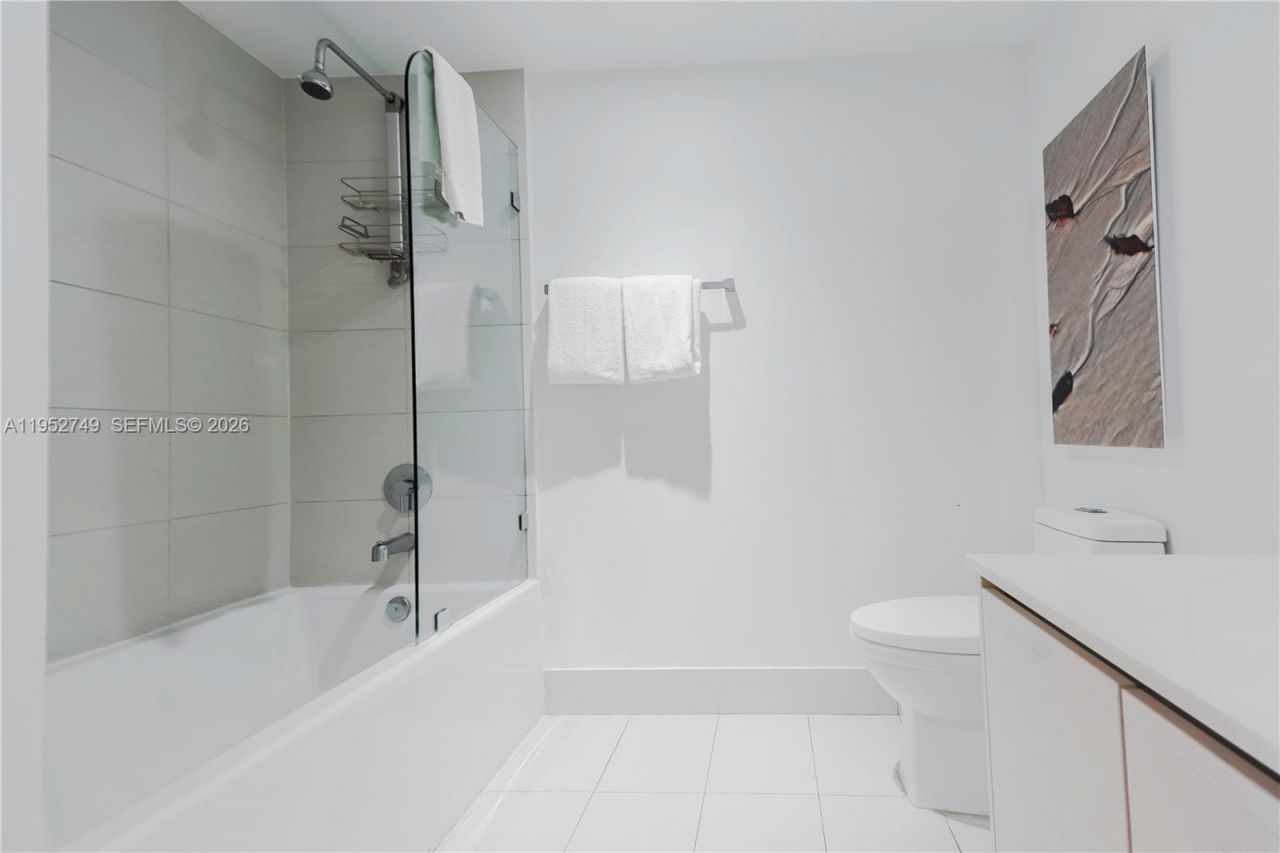 2602 E Hallandale Beach Blvd, Unit R1905, Hallandale Beach, FL 33009 Photo