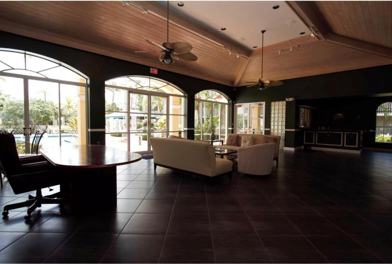 4201 Glenmoor Dr, Unit 4201, West Palm Beach, FL 33409 Photo