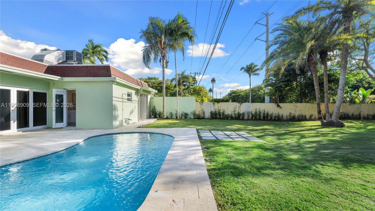 8614 SW 102nd Pl, Miami, FL 33173 Photo