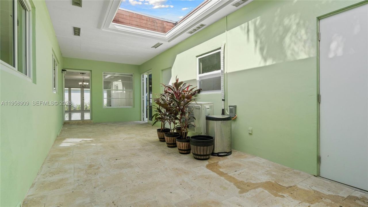 8614 SW 102nd Pl, Miami, FL 33173 Photo