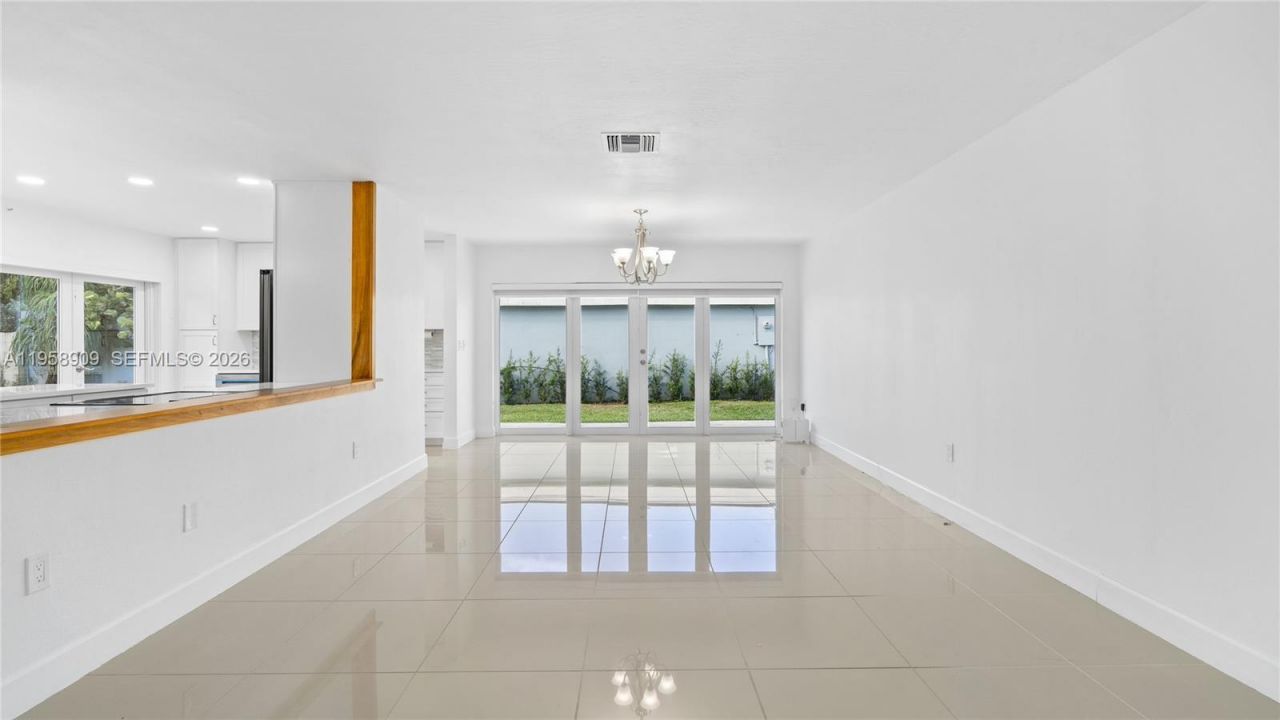 8614 SW 102nd Pl, Miami, FL 33173 Photo