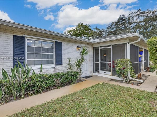 10115 44th Way S , Unit 409, Boynton Beach, FL 33436