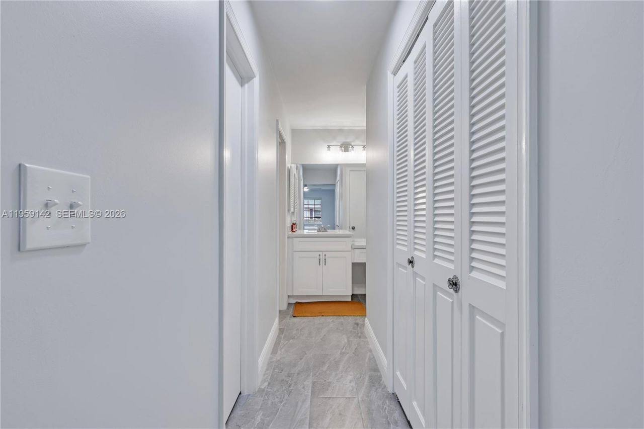 10115 44th Way S, Unit 409, Boynton Beach, FL 33436 Photo
