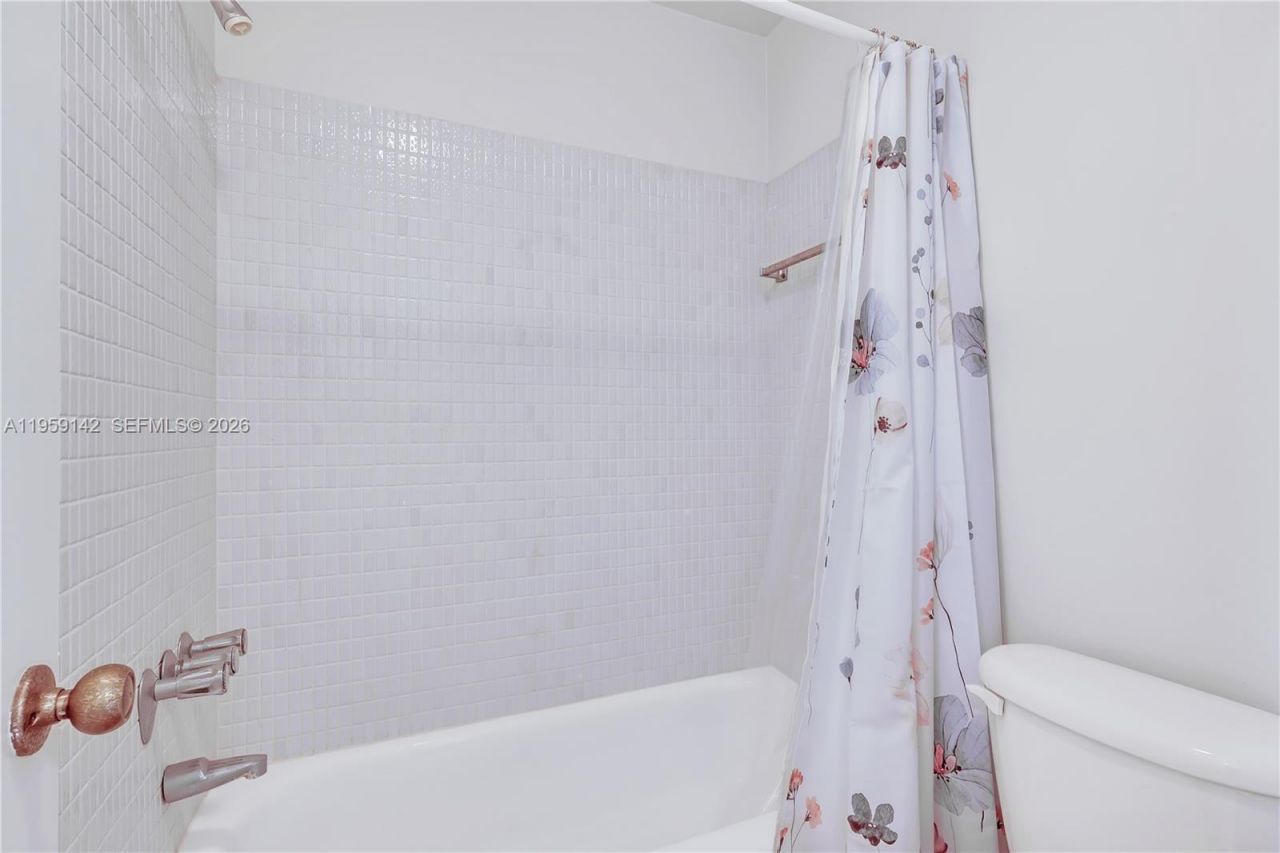 10115 44th Way S, Unit 409, Boynton Beach, FL 33436 Photo