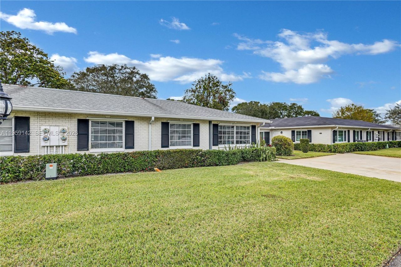 10115 44th Way S, Unit 409, Boynton Beach, FL 33436 Photo