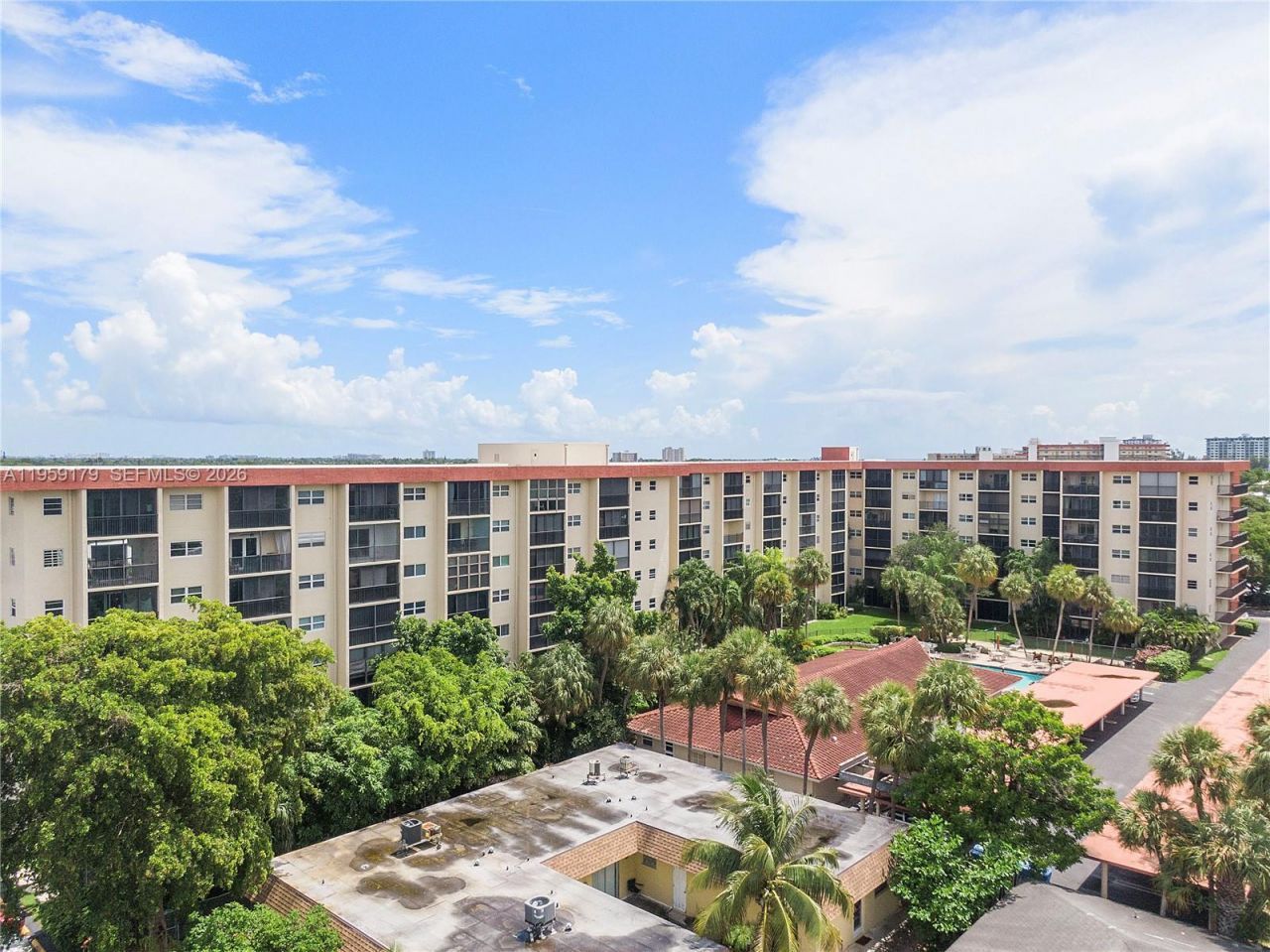 2350 NE 14th St Cswy , Unit 507, Pompano Beach, FL 33062 Photo