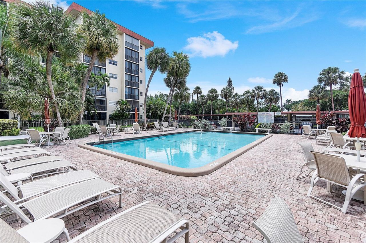 2350 NE 14th St Cswy , Unit 507, Pompano Beach, FL 33062 Photo