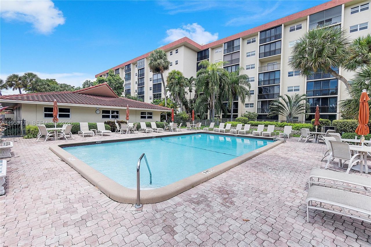 2350 NE 14th St Cswy , Unit 507, Pompano Beach, FL 33062 Photo