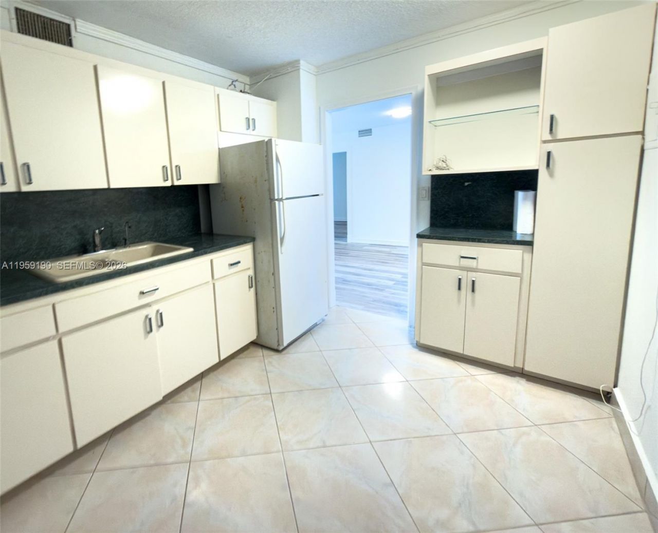 5750 Collins Ave, Unit 6J, Miami Beach, FL 33140 Photo