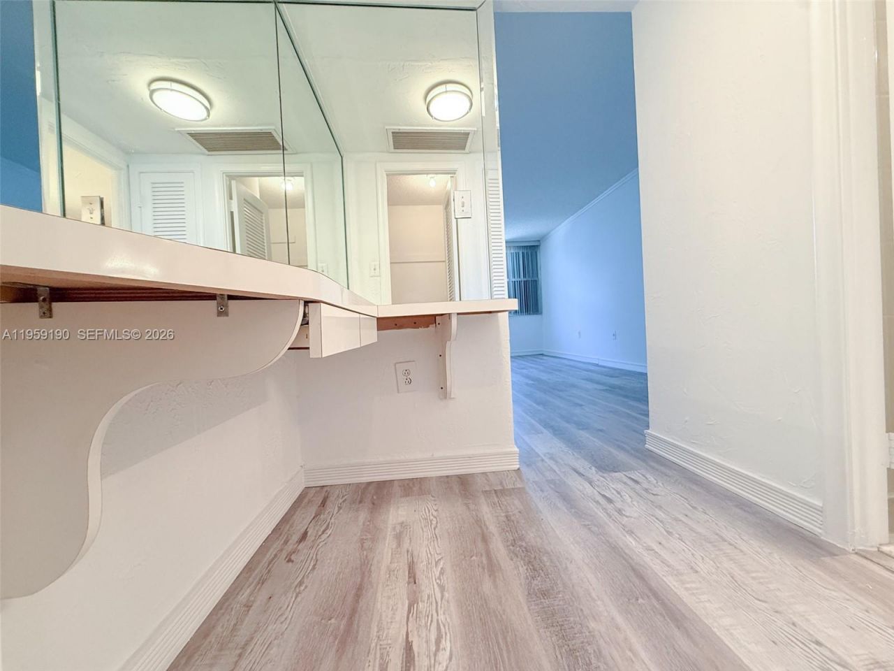 5750 Collins Ave, Unit 6J, Miami Beach, FL 33140 Photo