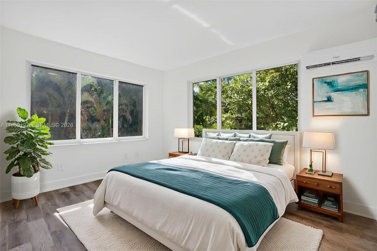 1630 SW 10th St , Miami, FL 33135 Photo