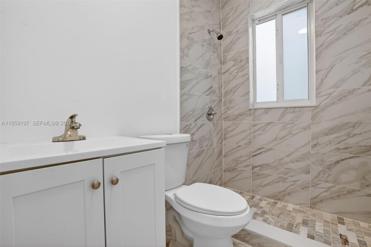 1630 SW 10th St , Miami, FL 33135 Photo