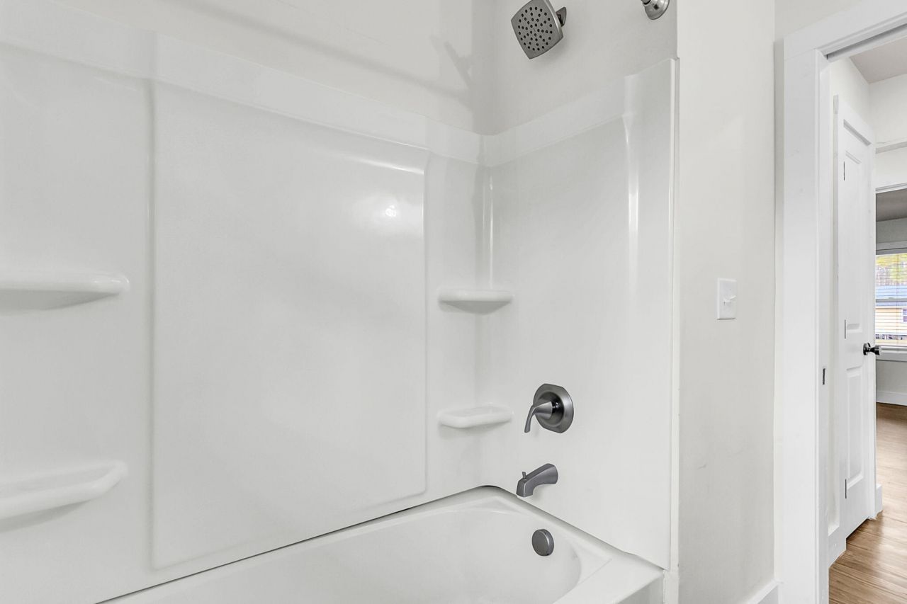 1025 Manigault Drive Photo 22