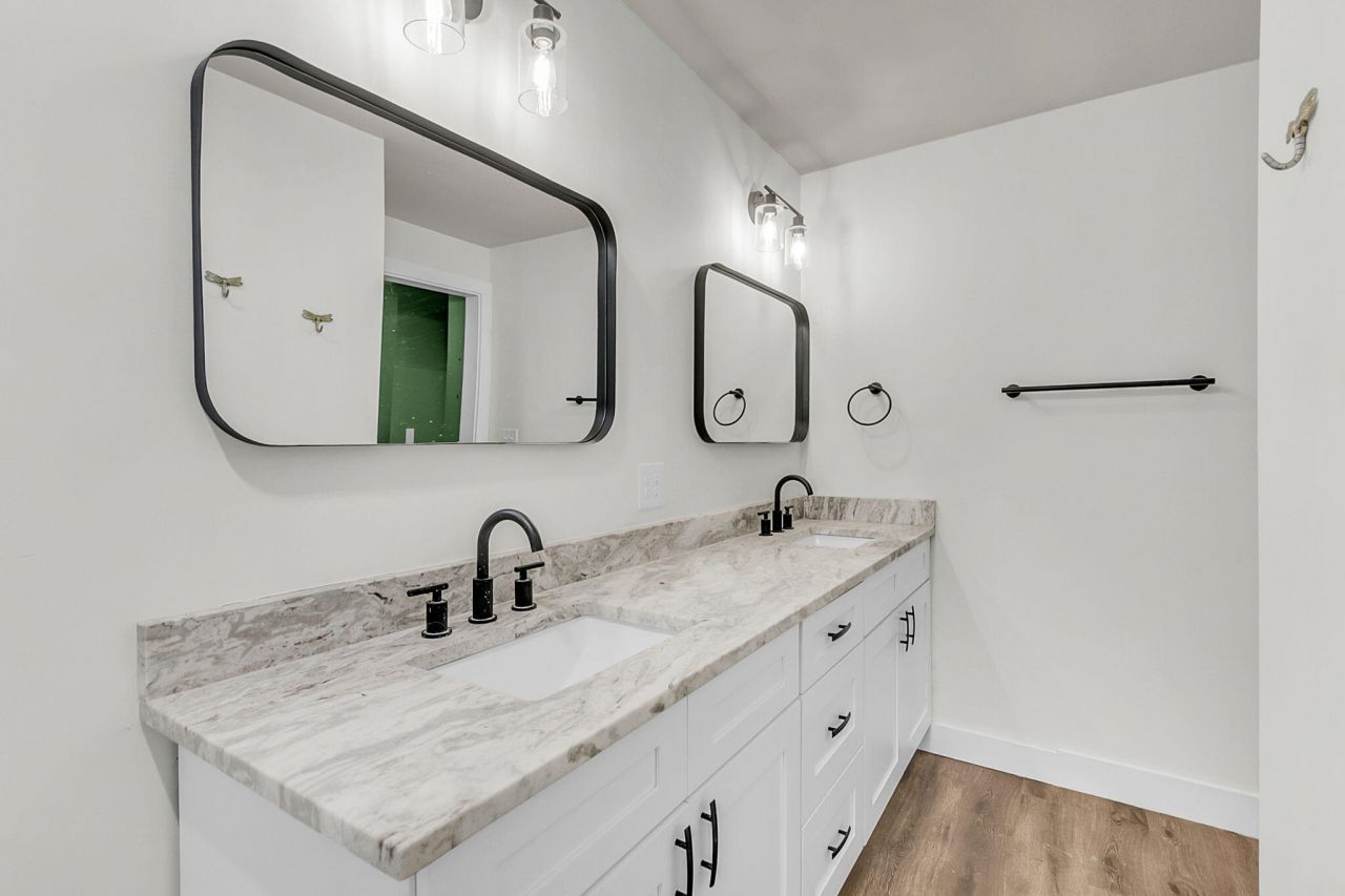 1025 Manigault Drive Photo 31