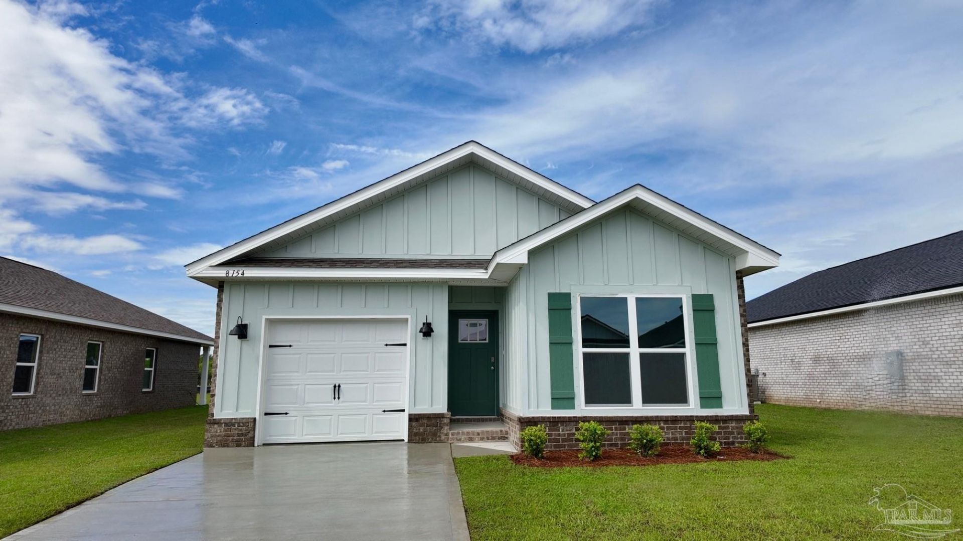 8154 Fox Hunt Dr, Milton, FL 32583 Main Photo