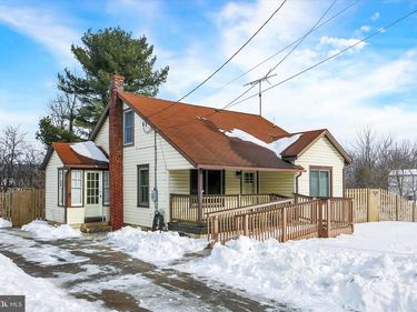 9250 JONESTOWN ROAD, GRANTVILLE, PA 17028