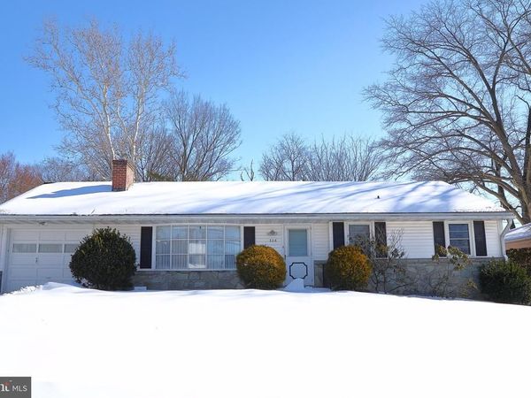 326 E CHARLOTTE STREET, MILLERSVILLE, PA 17551