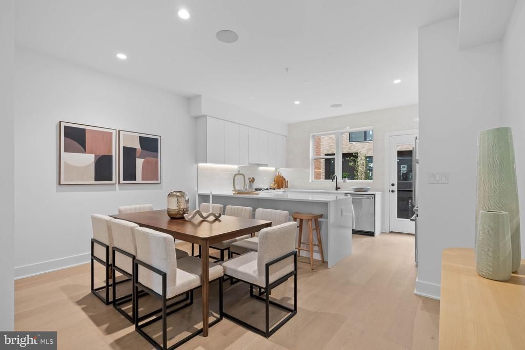 650 Fairmount Avenue, Unit J1, Philadelphia, PA 19123 Main Photo