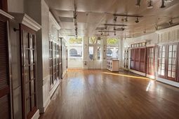 112 N Market Street photo 4