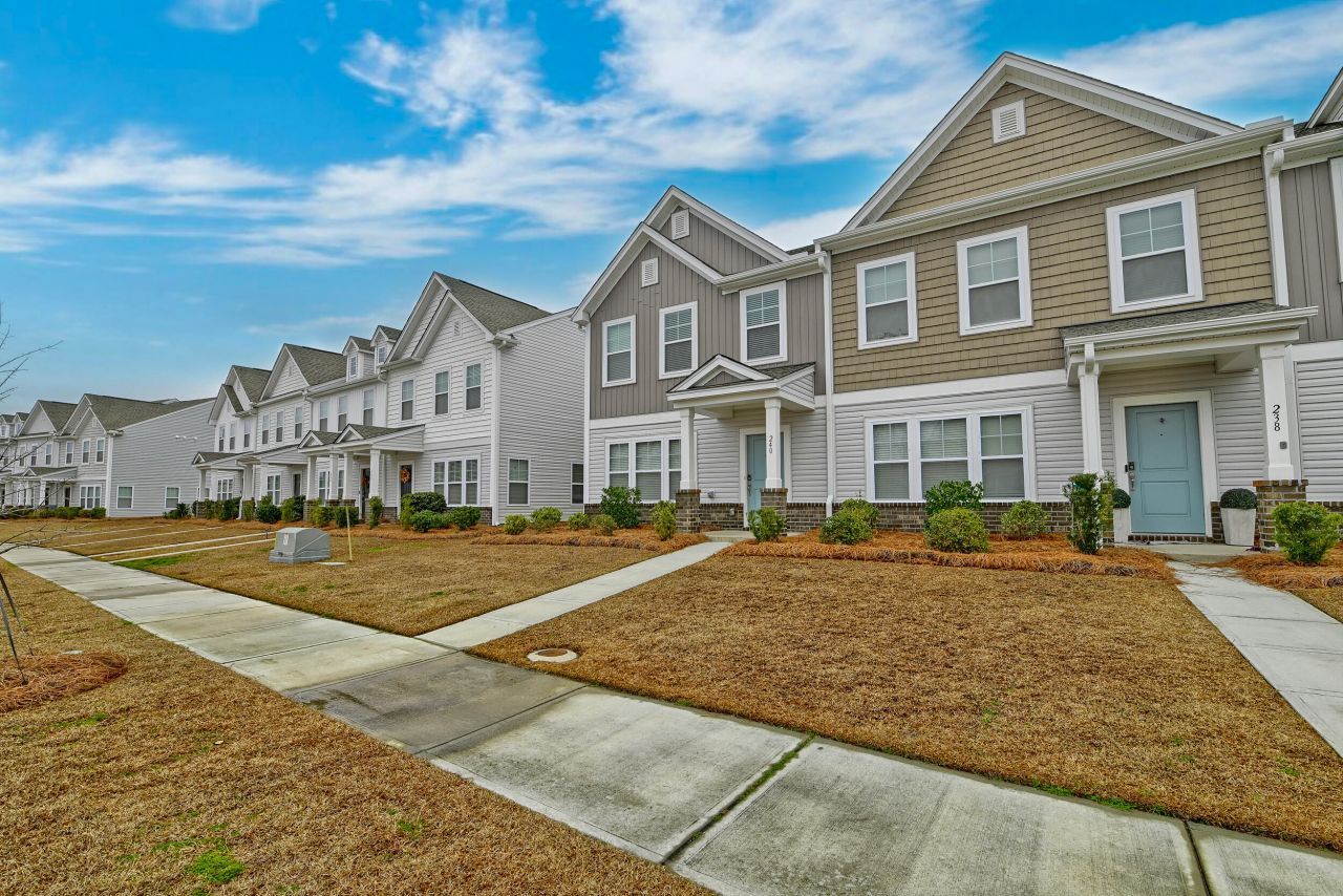 240 Godwit Drive Photo 11