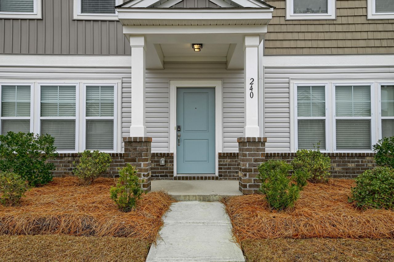 240 Godwit Drive Photo 12