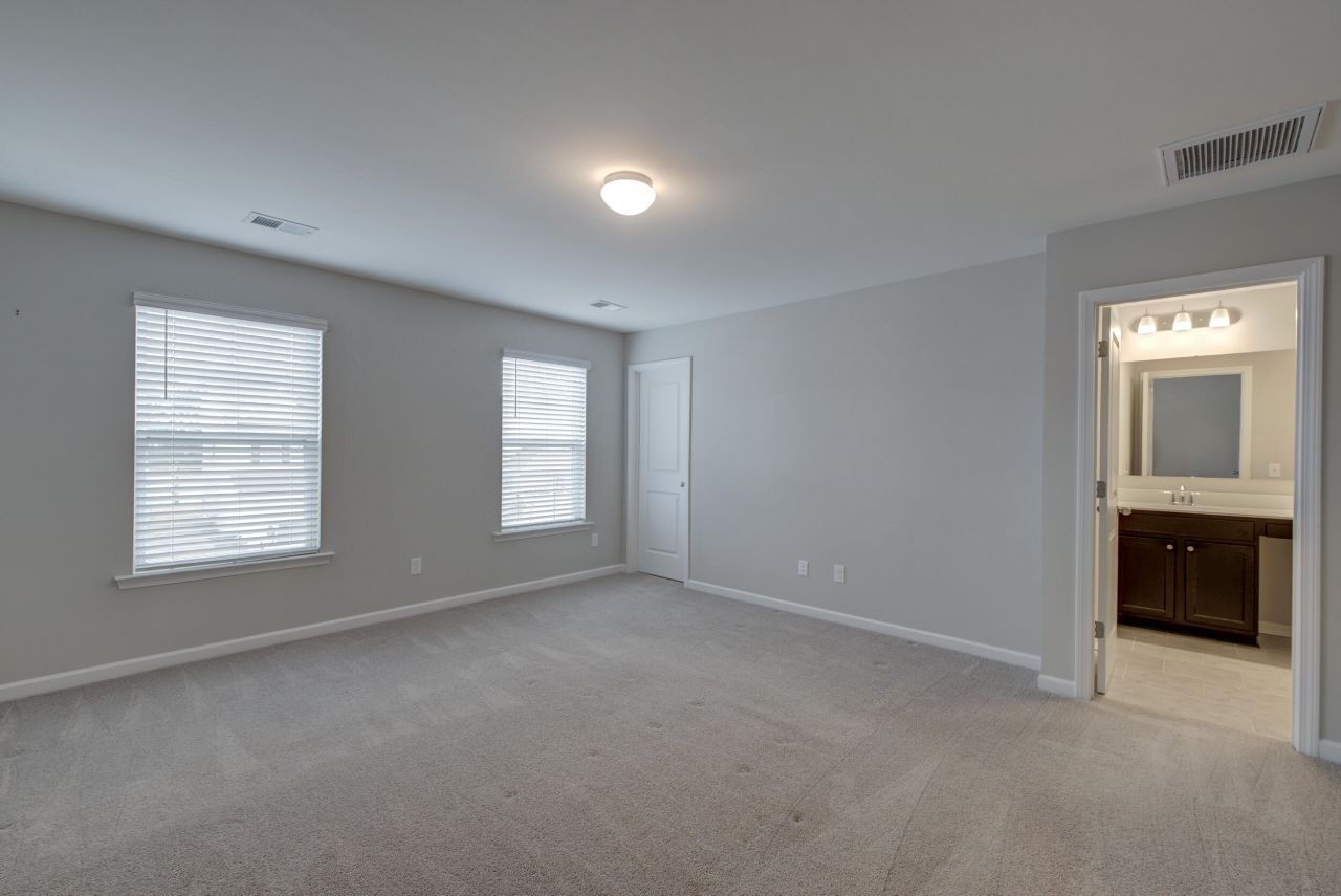 240 Godwit Drive Photo 16