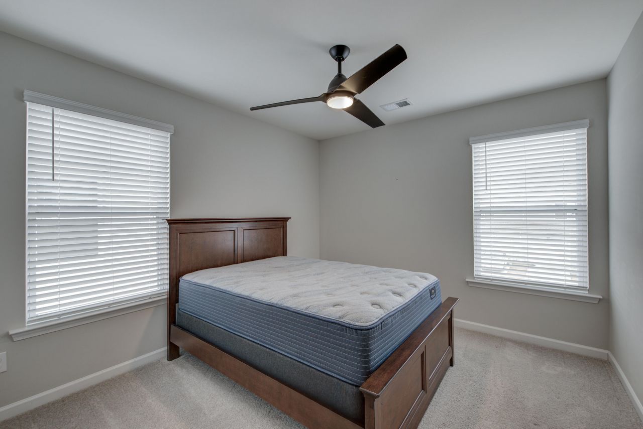 240 Godwit Drive Photo 25