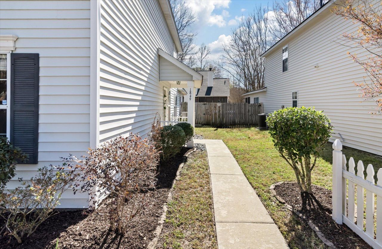 1849 Beechwood Road Photo 25